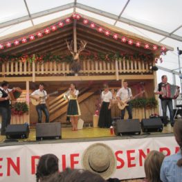 Tetra Tech Veranstaltungstechnik AG_Cer'f'estival 2015 Corban, Bielersee Buebe, Sandra Ledermann, Volxrox, Chuelee, Turboladies, Melanie & Oesch's die Dritten, Geschwister Weber et Seerugge Feger